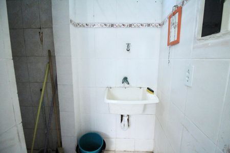 Apartamento para alugar com 77m², 2 quartos e sem vagaCozinha e Área de Serviço