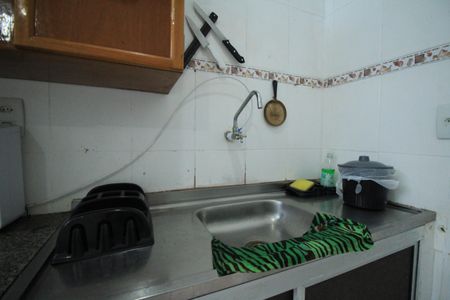 Apartamento para alugar com 77m², 2 quartos e sem vagaCozinha e Área de Serviço