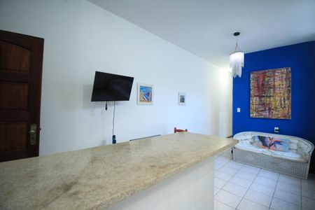 Apartamento para alugar com 77m², 2 quartos e sem vagaSala