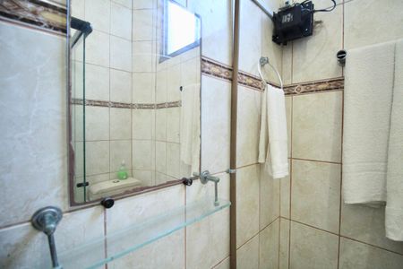 Apartamento para alugar com 77m², 2 quartos e sem vagaBanheiro