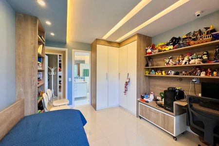 Apartamento para alugar com 198m², 3 quartos e 2 vagas Apartamento para alugar com 198m², 3 quartos e 2 vagasSuíte