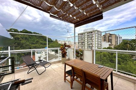 Apartamento para alugar com 198m², 3 quartos e 2 vagas Apartamento para alugar com 198m², 3 quartos e 2 vagasÁrea externa