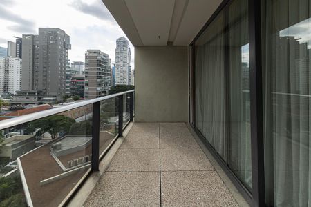 Apartamento à venda com 42m², 1 quarto e 1 vaga Apartamento à venda com 42m², 1 quarto e 1 vagaVaranda