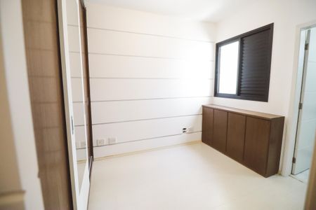 Apartamento à venda com 66m², 3 quartos e 2 vagas Apartamento à venda com 66m², 3 quartos e 2 vagasSuíte