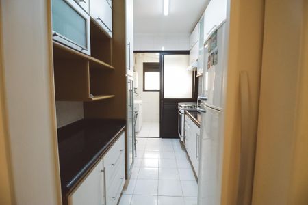 Apartamento à venda com 66m², 3 quartos e 2 vagas Apartamento à venda com 66m², 3 quartos e 2 vagasCozinha