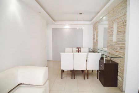 Apartamento à venda com 66m², 3 quartos e 2 vagas Apartamento à venda com 66m², 3 quartos e 2 vagasSala