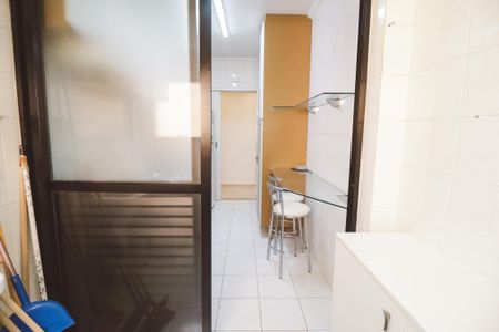 Apartamento à venda com 66m², 3 quartos e 2 vagas Apartamento à venda com 66m², 3 quartos e 2 vagasÁrea de Serviço