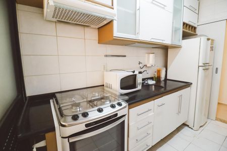 Apartamento à venda com 66m², 3 quartos e 2 vagas Apartamento à venda com 66m², 3 quartos e 2 vagasCozinha