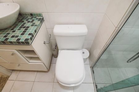 Apartamento à venda com 66m², 3 quartos e 2 vagas Apartamento à venda com 66m², 3 quartos e 2 vagasBanheiro Social