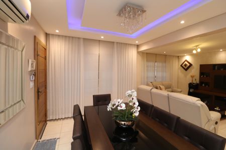 Casa à venda com 350m², 3 quartos e 3 vagasSala de Jantar