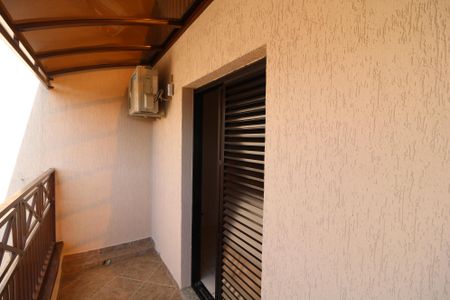 Casa à venda com 350m², 3 quartos e 3 vagasVaranda do Quarto 1