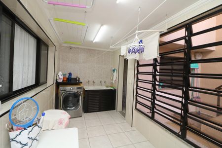 Casa à venda com 350m², 3 quartos e 3 vagasÁrea de Serviço