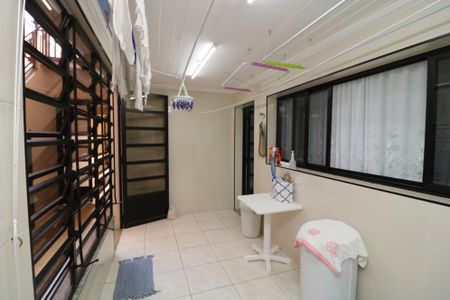 Casa à venda com 350m², 3 quartos e 3 vagasÁrea de Serviço