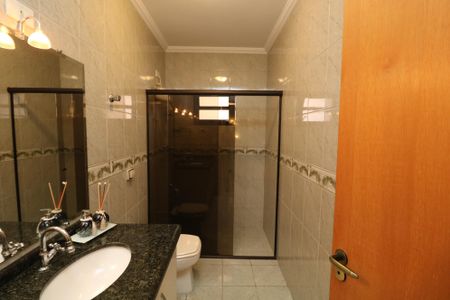 Casa à venda com 350m², 3 quartos e 3 vagasBanheiro Social