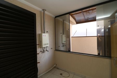 Casa à venda com 350m², 3 quartos e 3 vagasCloset Suíte 