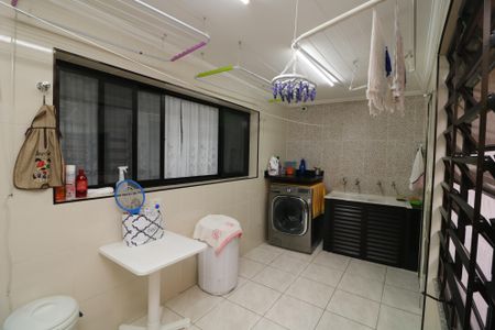 Casa à venda com 350m², 3 quartos e 3 vagasÁrea de Serviço