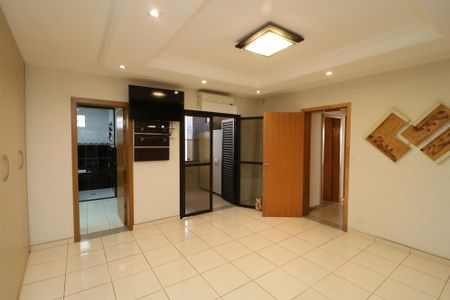 Casa à venda com 350m², 3 quartos e 3 vagasSuíte