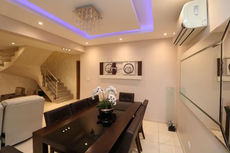 Casa à venda com 350m², 3 quartos e 3 vagasSala de Jantar