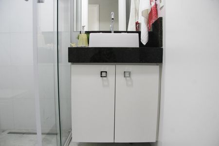 Apartamento à venda com 68m², 2 quartos e 1 vagaBanheiro Social