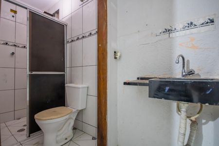 Casa à venda com 360m², 3 quartos e 2 vagas Casa à venda com 360m², 3 quartos e 2 vagasBanheiro da Suíte (Casa 1)