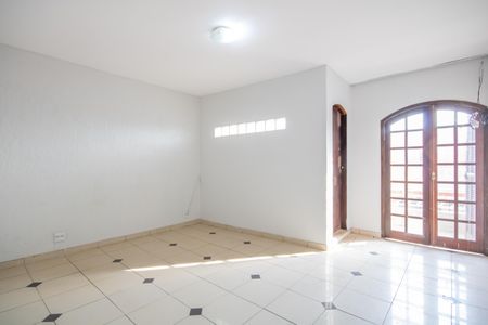 Quarto  de casa para alugar com 2 quartos, 120m² em Santa Maria, Osasco