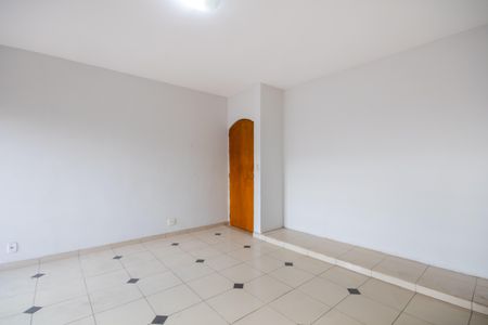 Casa para alugar com 120m², 2 quartos e 1 vagaQuaro 