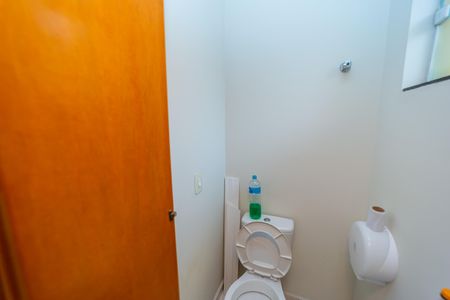 Casa de condomínio para alugar com 120m², 3 quartos e 2 vagasLavabo