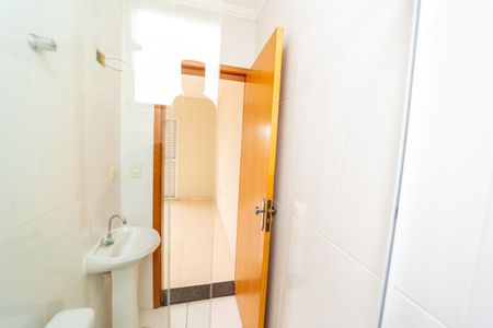 Casa de condomínio para alugar com 120m², 3 quartos e 2 vagasBanheiro da Suíte