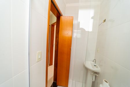 Casa de condomínio para alugar com 120m², 3 quartos e 2 vagasBanheiro