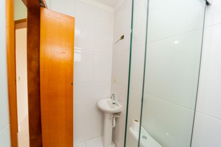 Casa de condomínio para alugar com 120m², 3 quartos e 2 vagasBanheiro