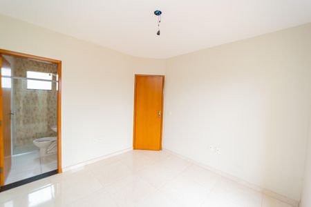 Casa de condomínio para alugar com 120m², 3 quartos e 2 vagasSuíte