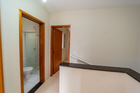 Casa de condomínio para alugar com 120m², 3 quartos e 2 vagasCorredor