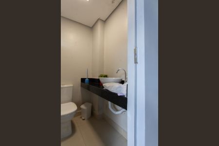 Casa à venda com 247m², 4 quartos e 3 vagas Casa à venda com 247m², 4 quartos e 3 vagasLavabo