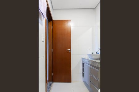 Casa à venda com 247m², 4 quartos e 3 vagas Casa à venda com 247m², 4 quartos e 3 vagasBanheiro da Suíte 1