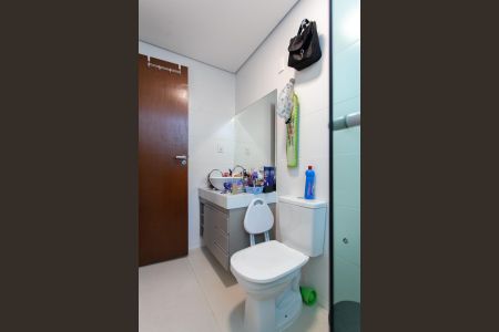 Casa à venda com 247m², 4 quartos e 3 vagas Casa à venda com 247m², 4 quartos e 3 vagasBanheiro da Suíte 2