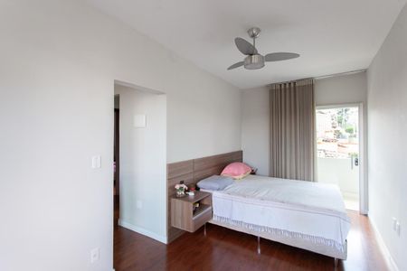 Casa à venda com 247m², 4 quartos e 3 vagas Casa à venda com 247m², 4 quartos e 3 vagasSuíte 1