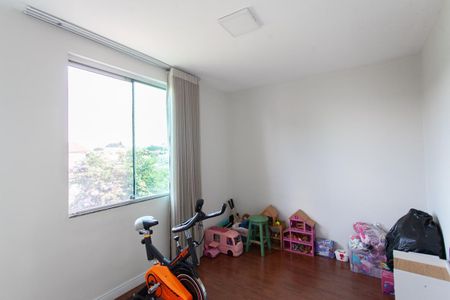 Casa à venda com 247m², 4 quartos e 3 vagas Casa à venda com 247m², 4 quartos e 3 vagasQuarto 1