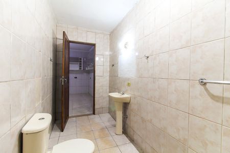 Casa para alugar com 115m², 3 quartos e 3 vagas Casa para alugar com 115m², 3 quartos e 3 vagasBanheiro