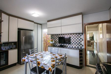Casa à venda com 212m², 3 quartos e 5 vagasCozinha