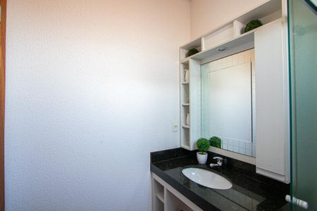 Casa à venda com 212m², 3 quartos e 5 vagasBanheiro  Suíte 3