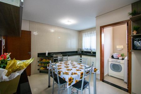 Casa à venda com 212m², 3 quartos e 5 vagasCozinha