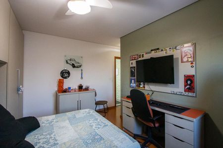 Casa à venda com 212m², 3 quartos e 5 vagasSuíte 2 