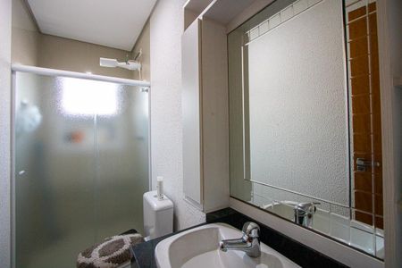 Casa à venda com 212m², 3 quartos e 5 vagasBanheiro  Suíte 2