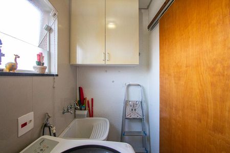 Casa à venda com 212m², 3 quartos e 5 vagasÁrea de serviço