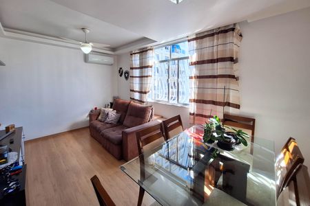 Apartamento à venda com 60m², 2 quartos e 1 vagaSala