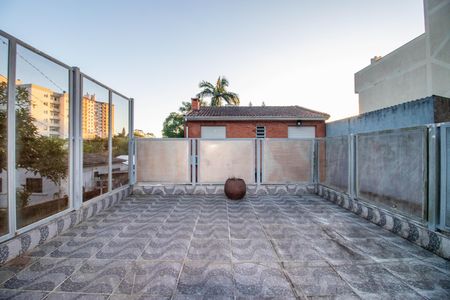 Casa para alugar com 220m², 5 quartos e 5 vagasQuintal
