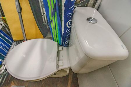 Casa para alugar com 220m², 5 quartos e 5 vagasBanheiro de Serviço