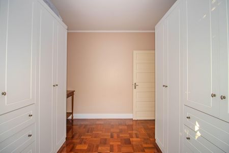 Casa para alugar com 220m², 5 quartos e 5 vagasQuarto 1