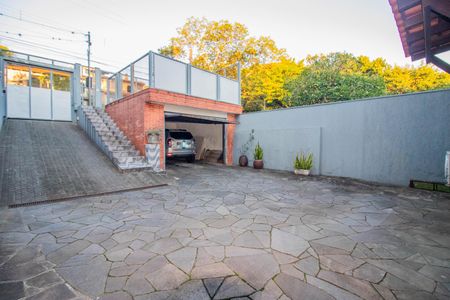 Casa para alugar com 220m², 5 quartos e 5 vagasQuintal