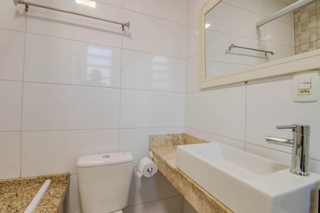 Casa para alugar com 220m², 5 quartos e 5 vagasBanheiro da Suíte